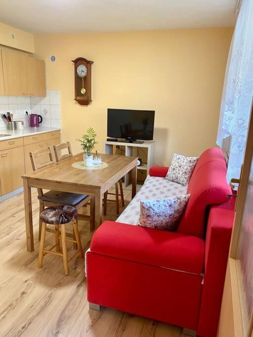 Apartment Anna Sakvice Экстерьер фото